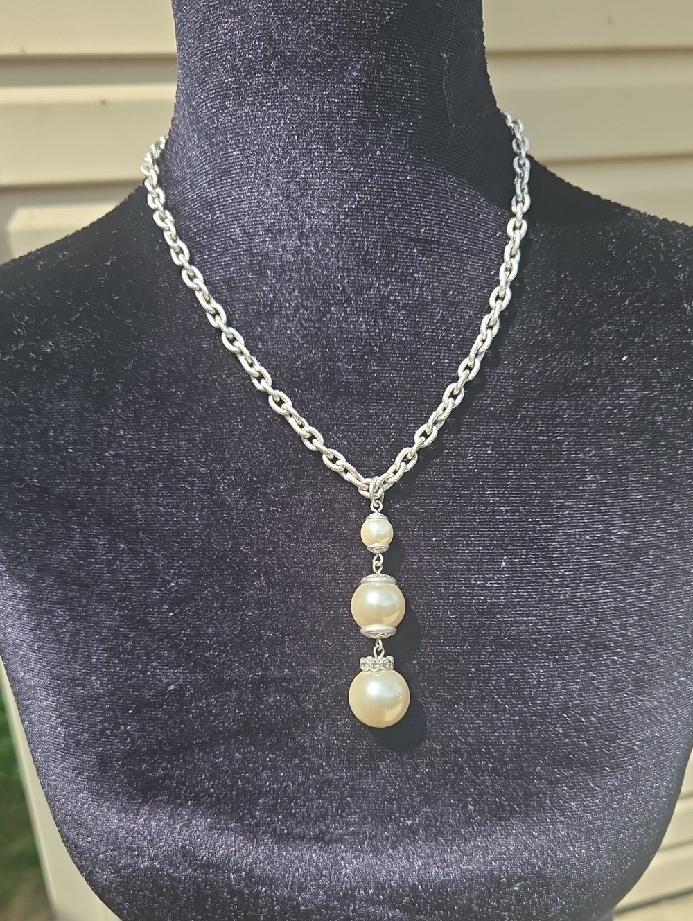 Chico's Classic Silver Chain Necklace with Cream Pearl Pendant